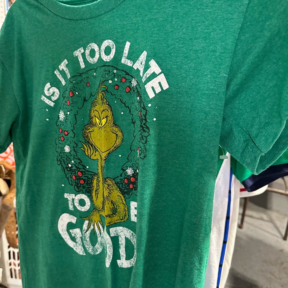 NWOT Green Graphic T-Shirt with Grinch Design